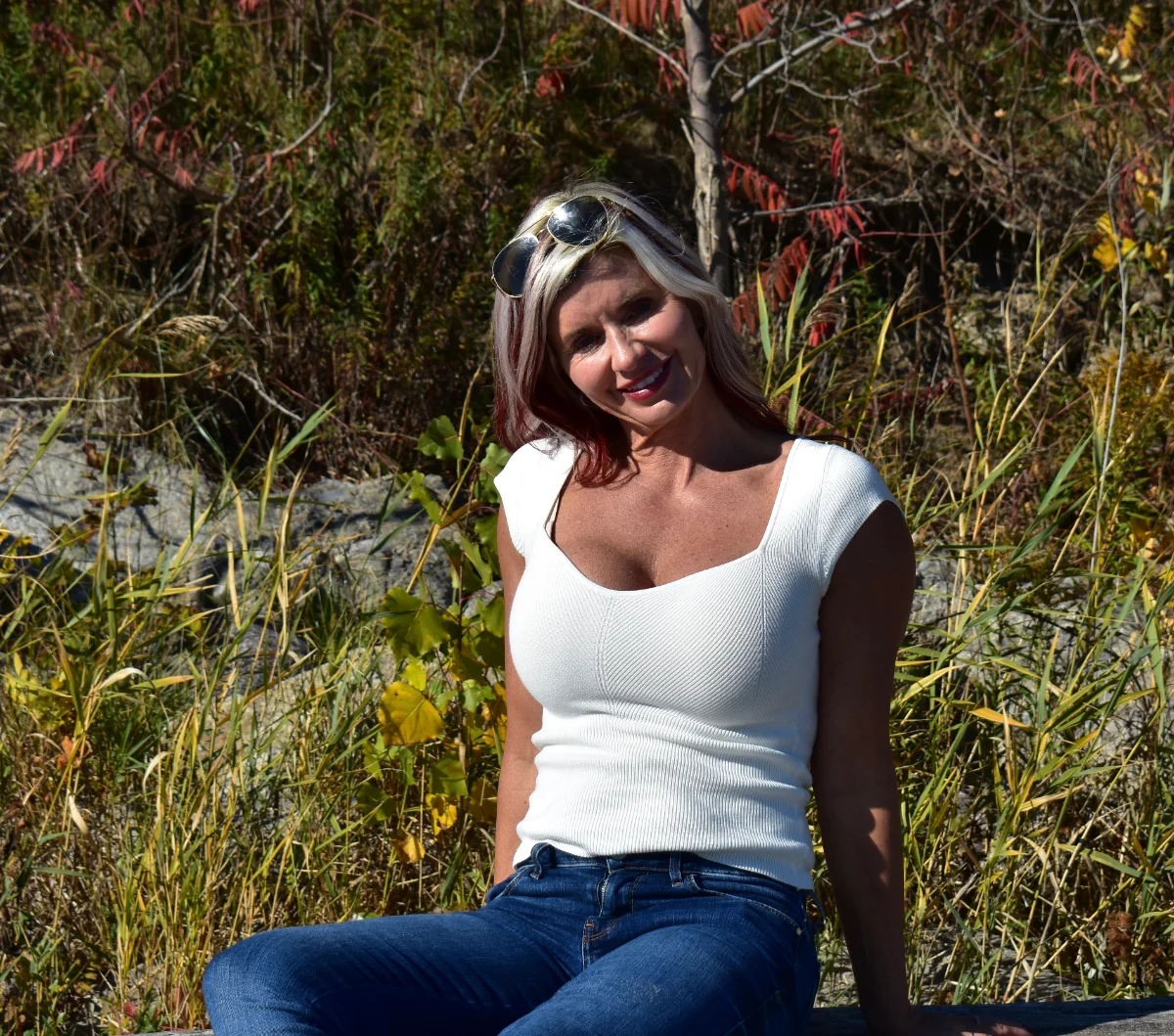 Amanda Dalton – The kitchen table, the bills